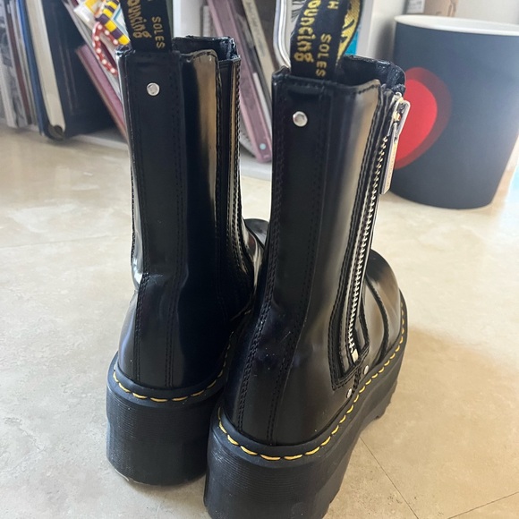Dr. Martens Ultra Max Jadon Boots - Picture 7 of 8
